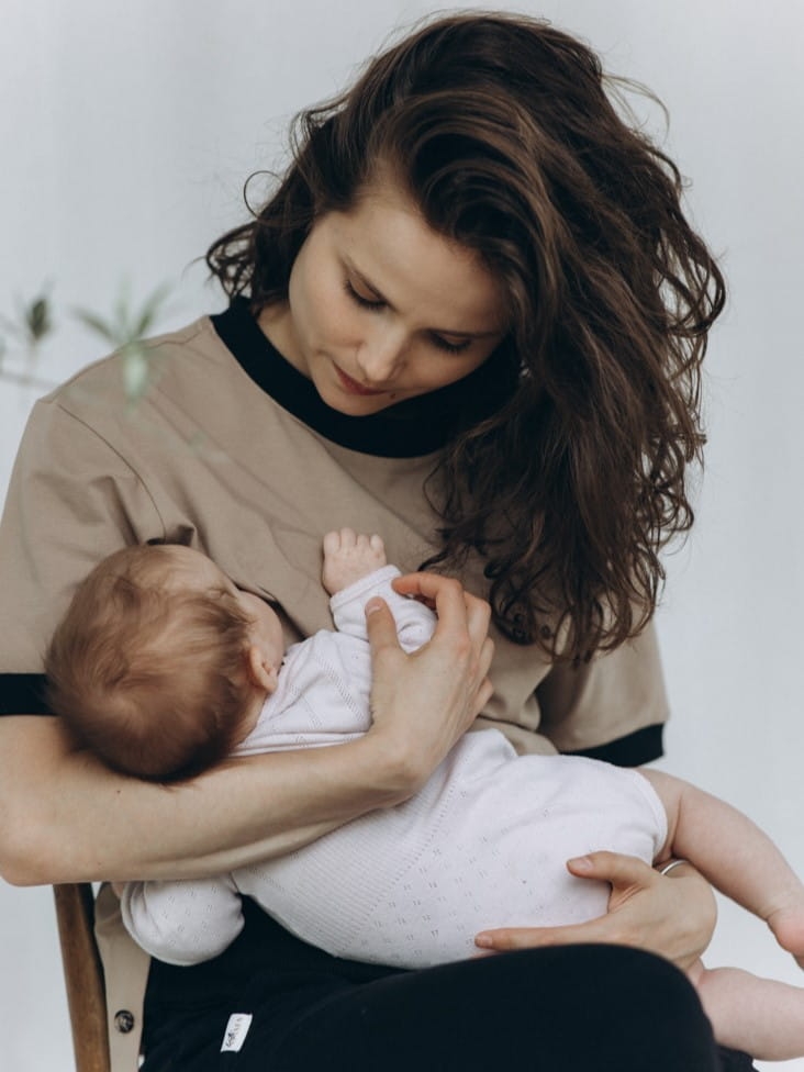 T-Shirt ciążowy KAWA z czarnym